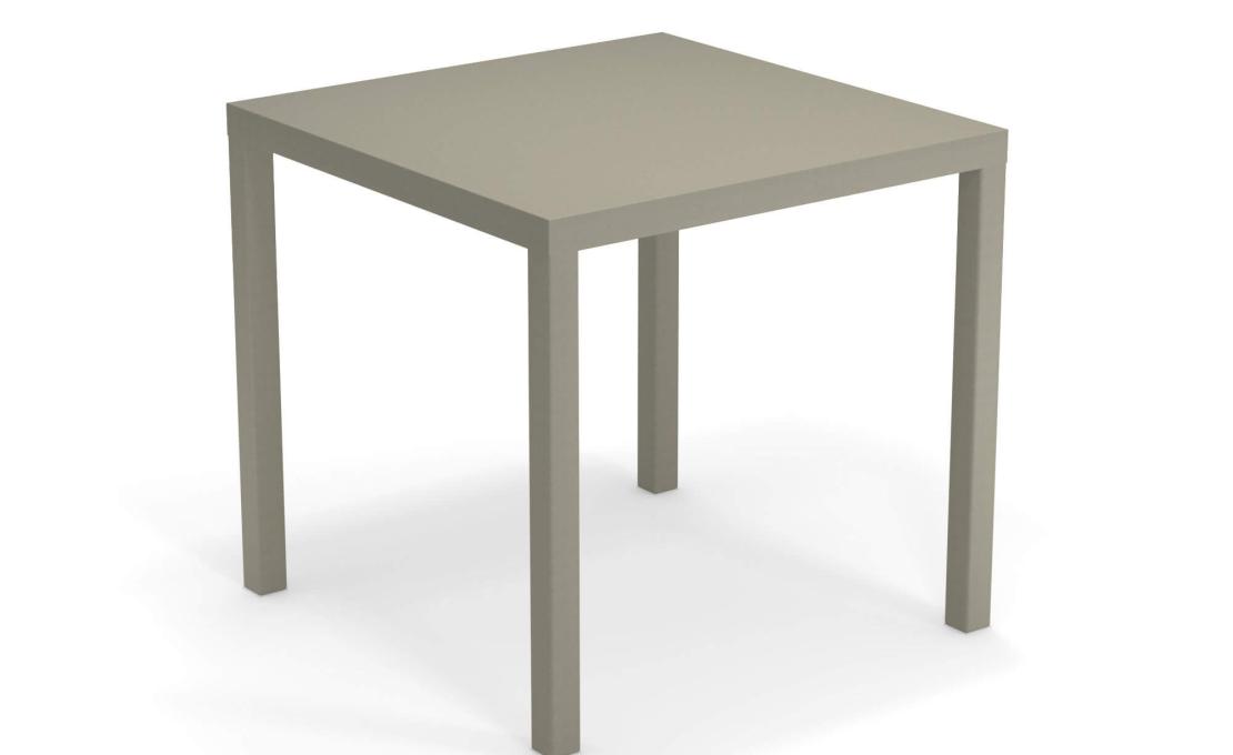 Стол от фабрики Emu модель 85NOVATABLESQUARE