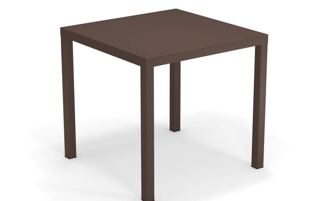 Стол от фабрики Emu модель 85NOVATABLESQUARE