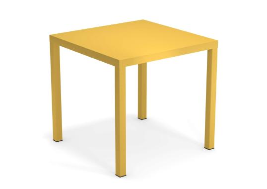 Стол от фабрики Emu модель 85NOVATABLESQUARE