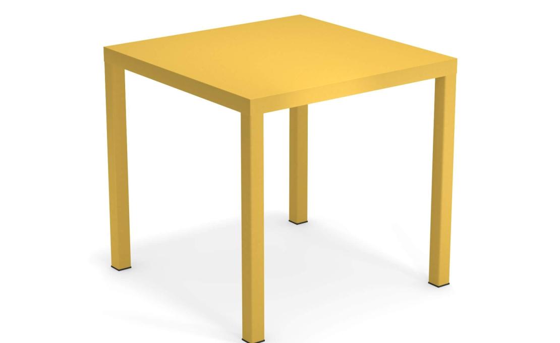 Стол от фабрики Emu модель 85NOVATABLESQUARE