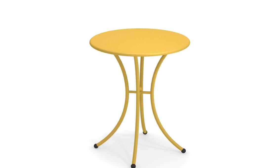 Уличный стол от фабрики Emu модель PIGALLE TABLE