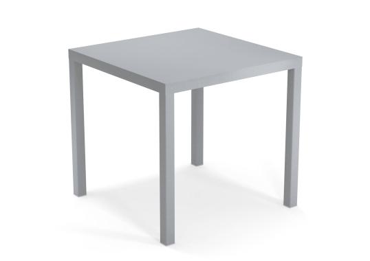 Стол от фабрики Emu модель 85NOVATABLESQUARE