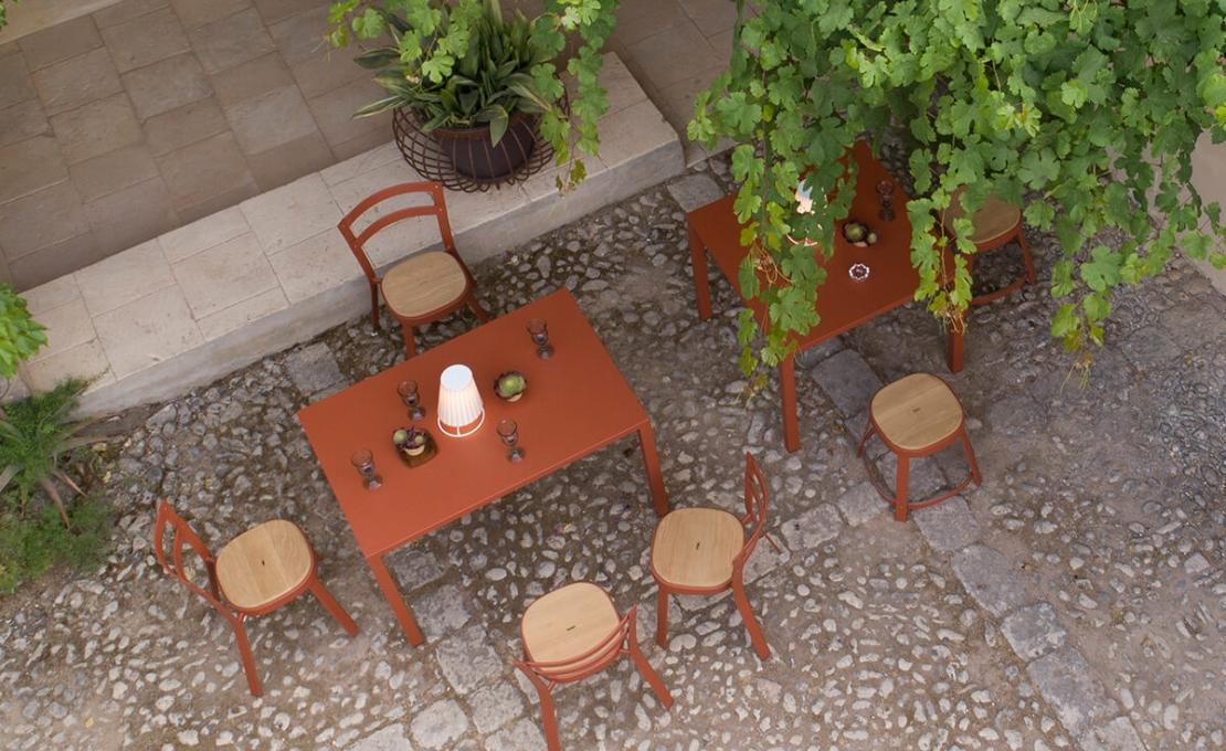 Стол от фабрики Emu модель 854