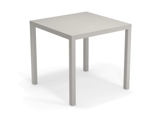 Стол от фабрики Emu модель 85NOVATABLESQUARE