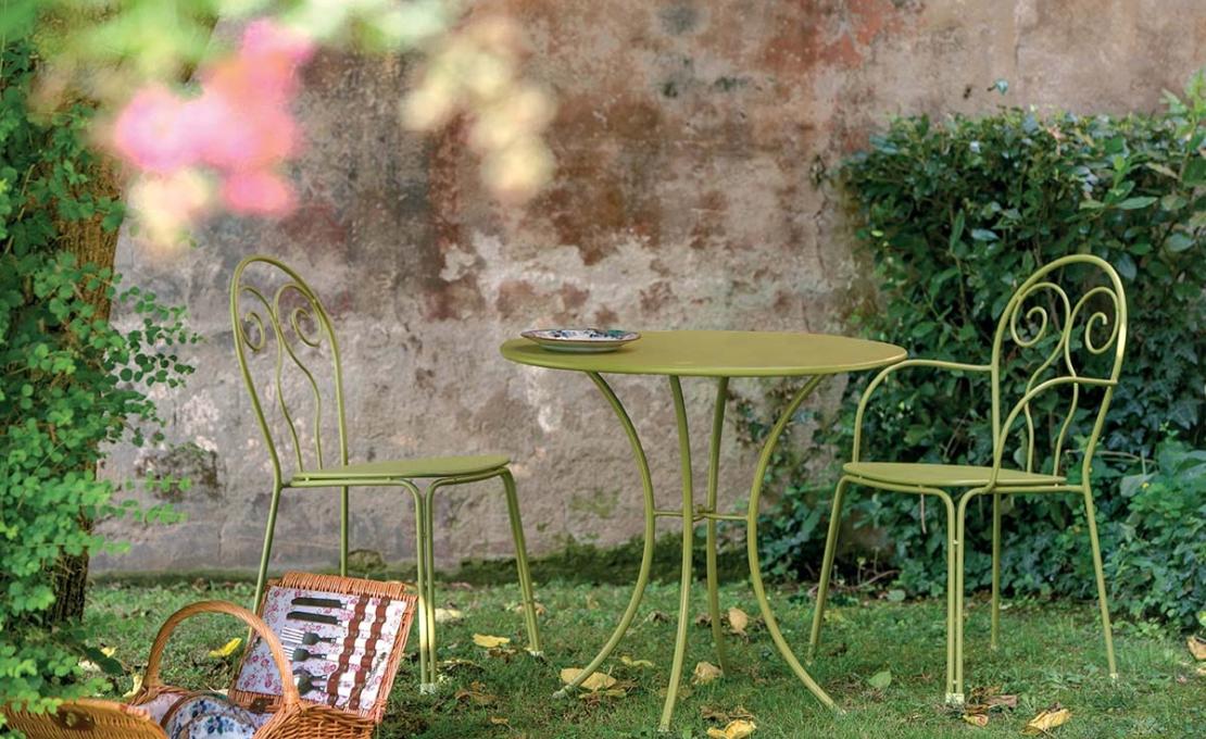 Кресло от фабрики Emu модель 910