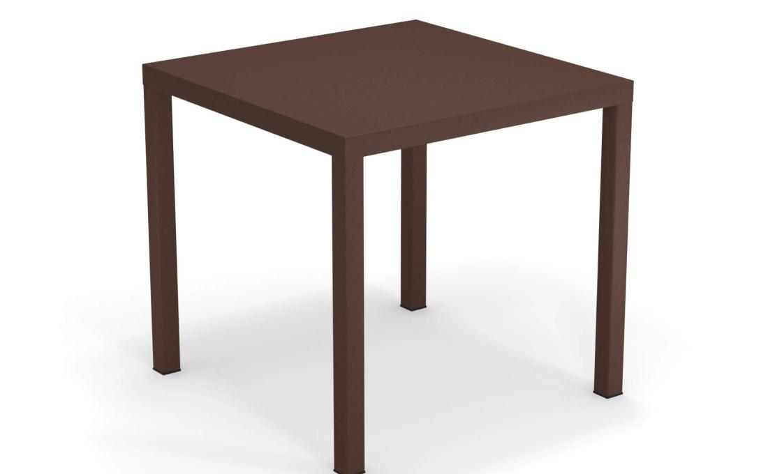 Стол от фабрики Emu модель 85NOVATABLESQUARE