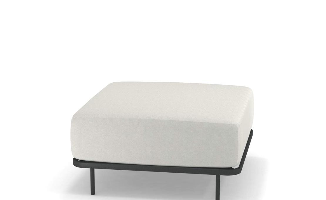 Уличный пуф от фабрики Emu модель 1085 Cannolè Pouf