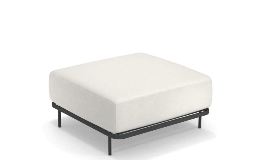 Уличный пуф от фабрики Emu модель 1085 Cannolè Pouf