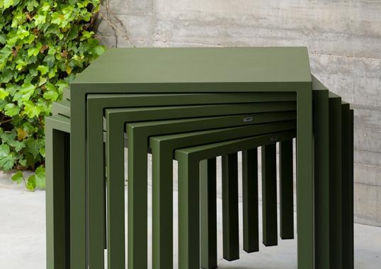 Стол от фабрики Emu модель 85NOVATABLESQUARE