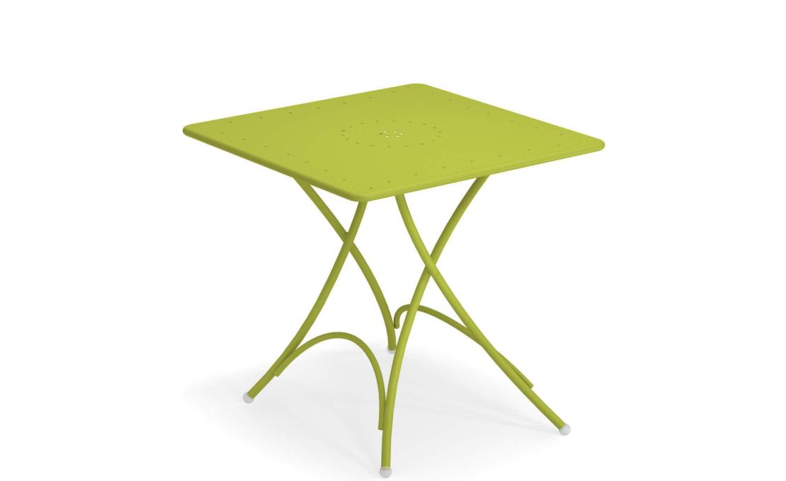Уличный стол от фабрики Emu модель PIGALLE FOLDING TABLE