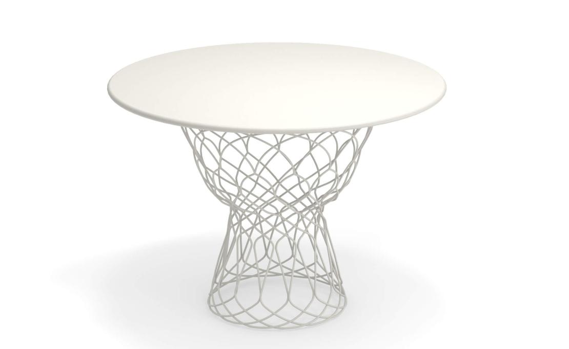 Уличный стол от фабрики Emu модель RETROUVEROUNDTABLE