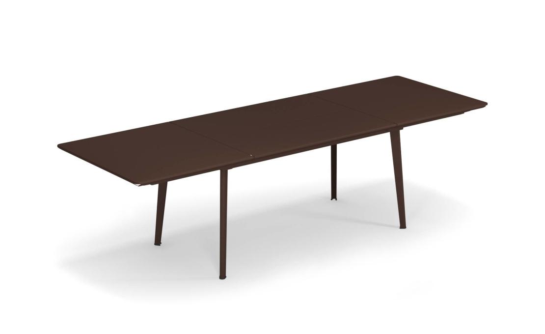 Стол от фабрики Emu модель 34PLUS4EXTENSIBLETABLE