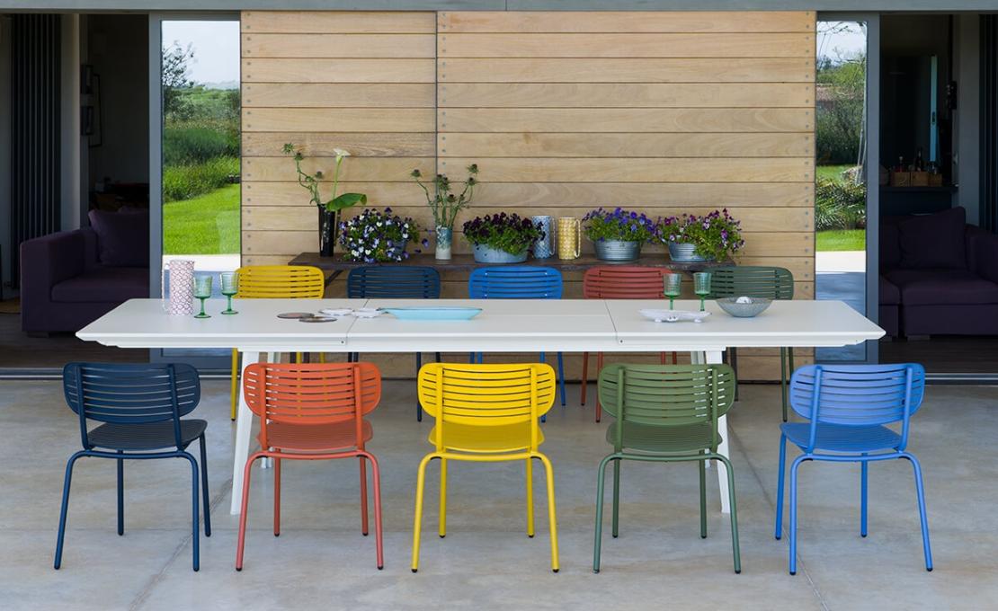 Стол от фабрики Emu модель 34PLUS4EXTENSIBLETABLE