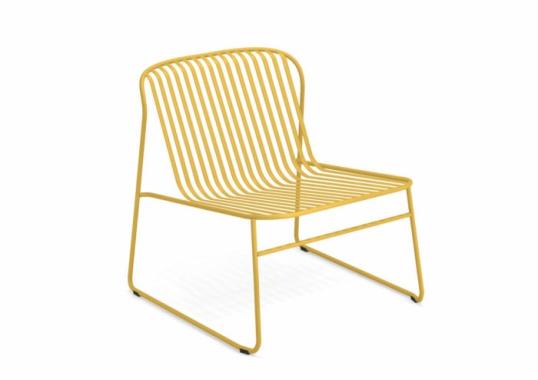 Уличное кресло от фабрики Emu модель Riviera  437 Arm