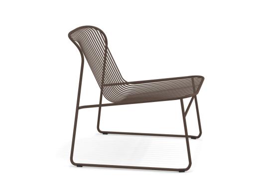 Уличное кресло от фабрики Emu модель Riviera  437 Arm