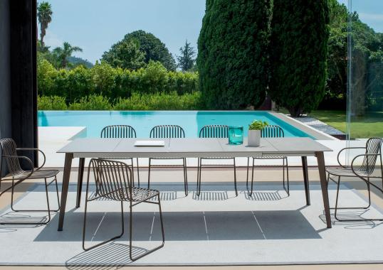 Кресло от фабрики Emu модель 435