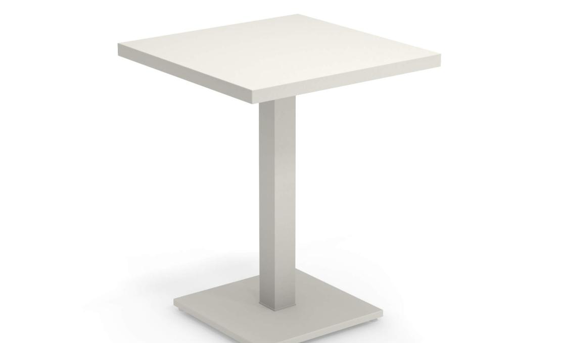 Стол от фабрики Emu модель 47ROUNDSQUARETABLE