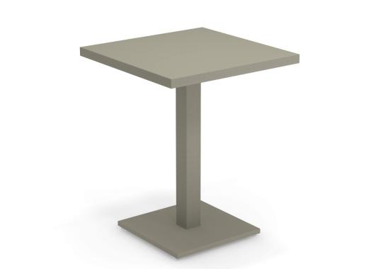 Стол от фабрики Emu модель 47ROUNDSQUARETABLE
