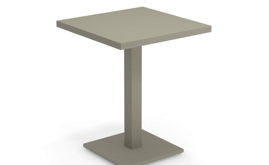 Стол от фабрики Emu модель 47ROUNDSQUARETABLE