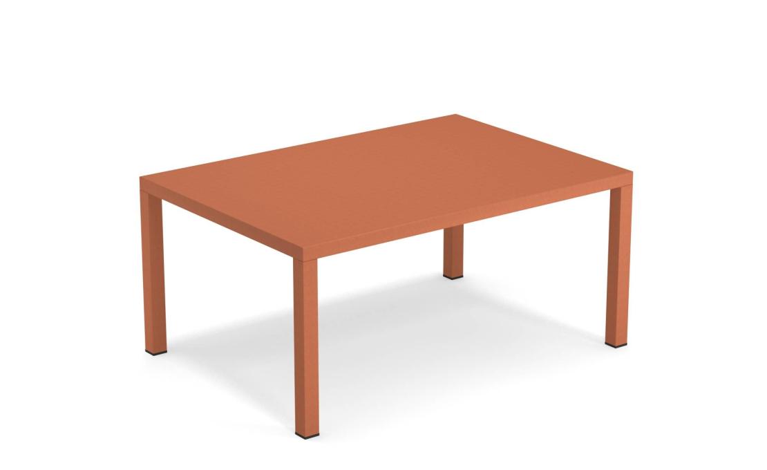 Журнальный столик от фабрики Emu модель 482