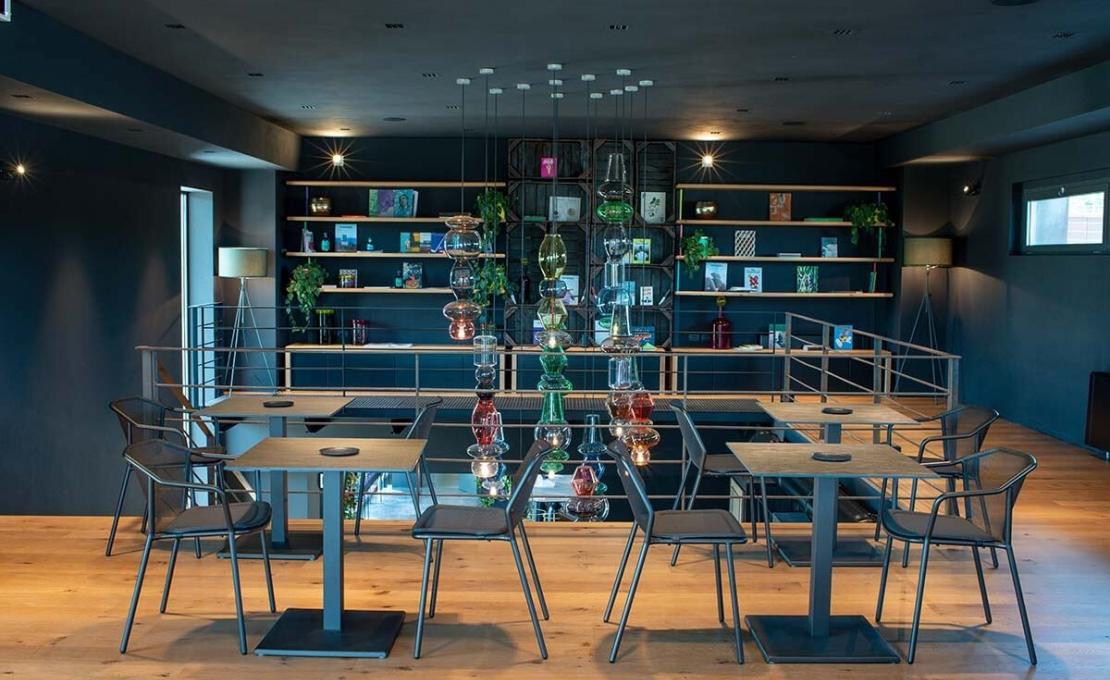 Стол от фабрики Emu модель 47ROUNDTABLE