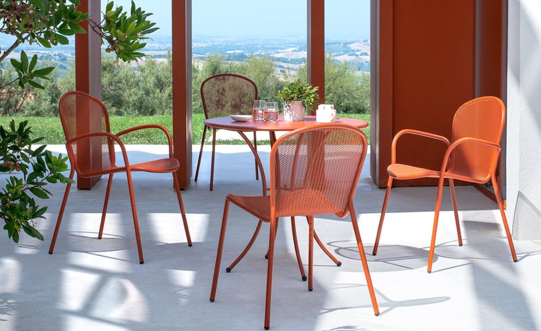 Стул от фабрики Emu модель 457