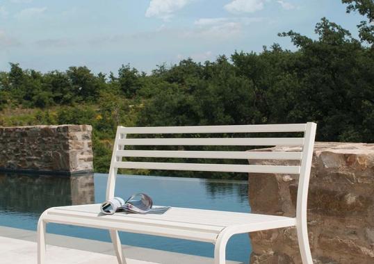 Банкетка от фабрики Emu модель 158/159SEGNOBENCH