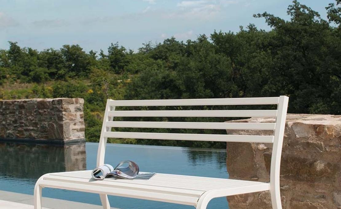 Банкетка от фабрики Emu модель 158/159SEGNOBENCH