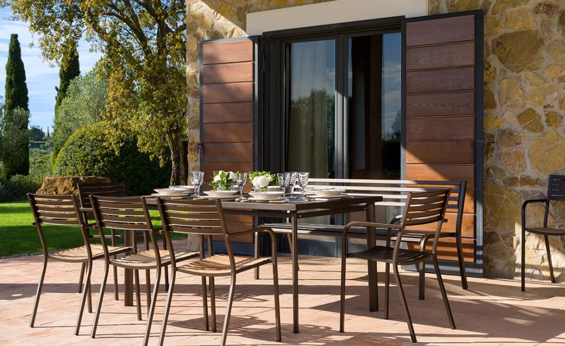 Банкетка от фабрики Emu модель 158/159SEGNOBENCH