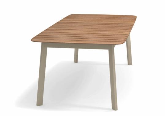 Уличный стол от фабрики Emu модель Shine Table Emu 