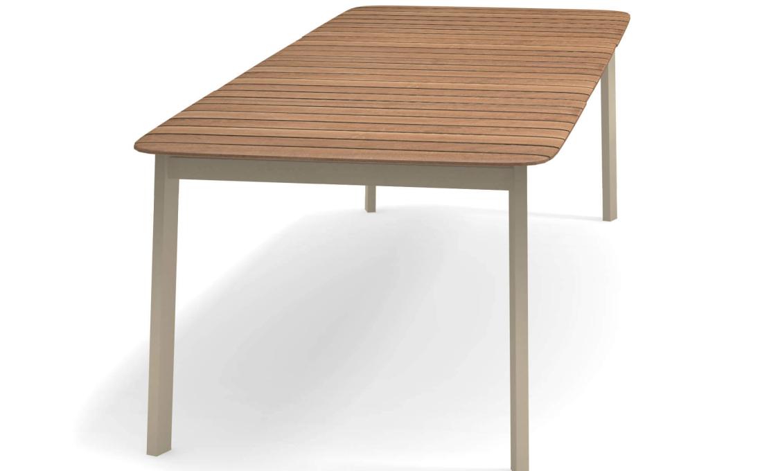 Уличный стол от фабрики Emu модель Shine Table Emu 