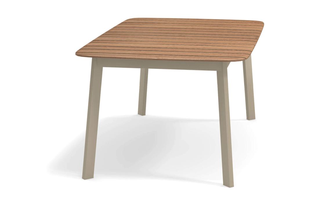 Уличный стол от фабрики Emu модель Shine Table Emu 