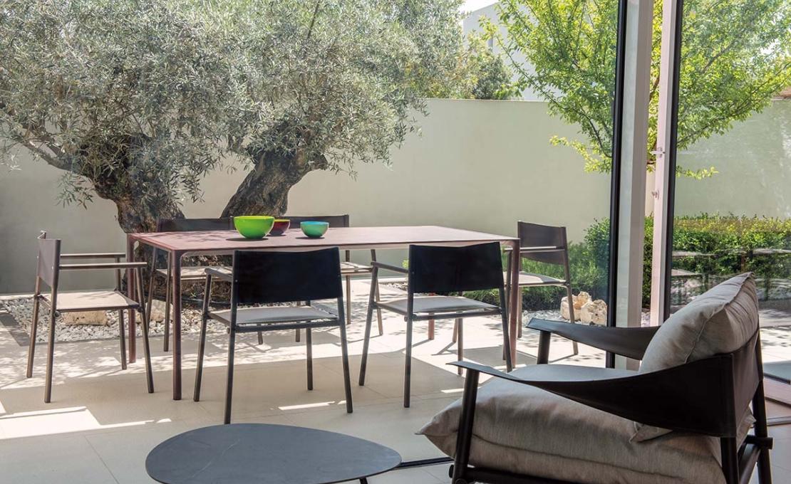 Кресло от фабрики Emu модель 729