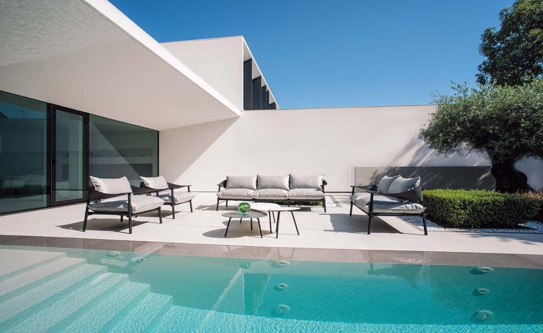 Кресло от фабрики Emu модель 729