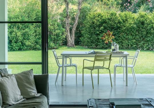 Кресло от фабрики Emu модель 1363