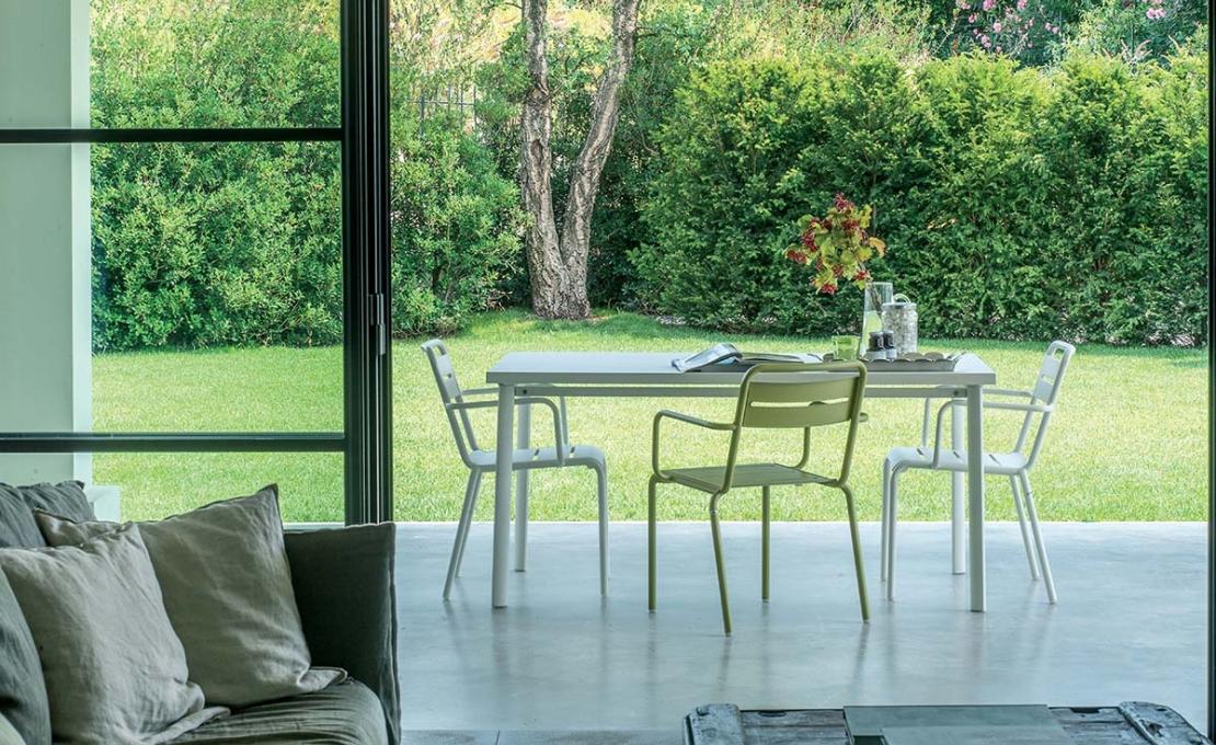 Кресло от фабрики Emu модель 1363