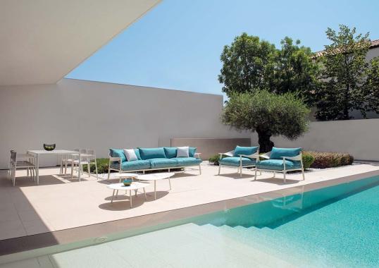 Журнальный столик от фабрики Emu модель 73TERRAMARECOFFEE+735P/736P/737P