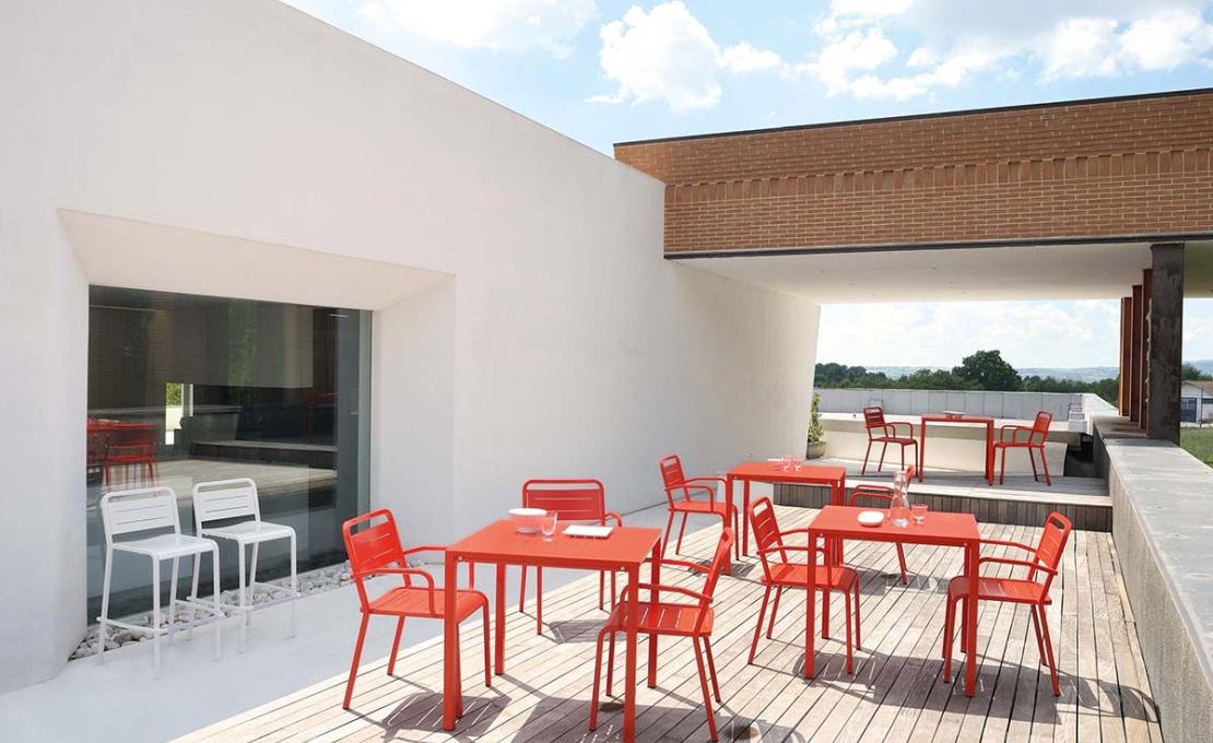 Барный стул от фабрики Emu модель 211 Urban 