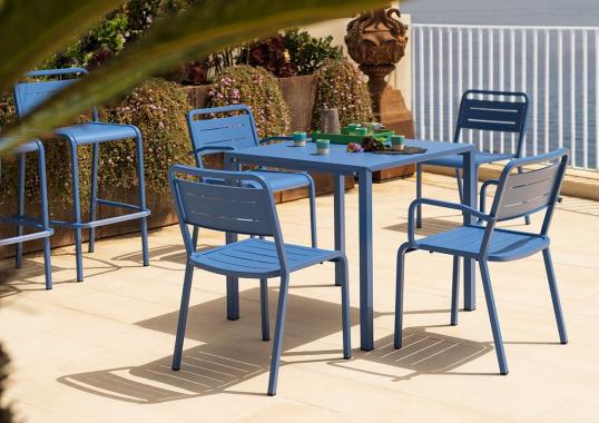 Кресло от фабрики Emu модель 209 Urban Small Arm