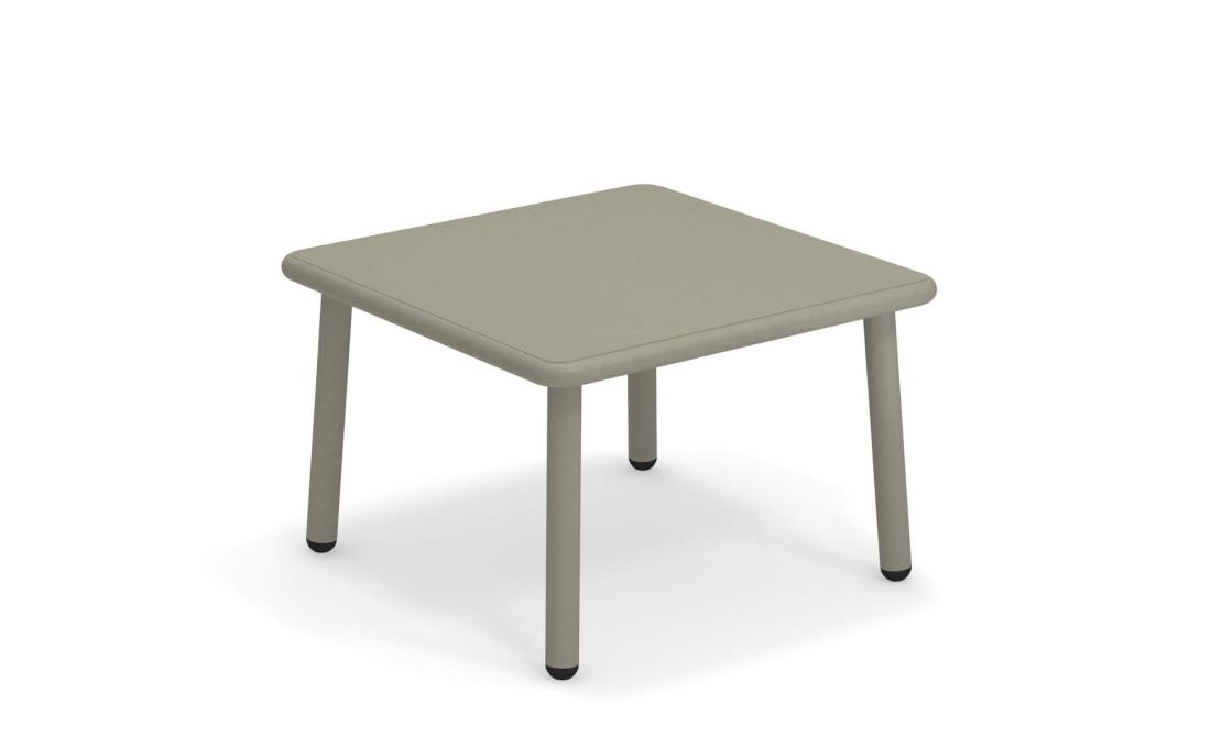 Уличный стол от фабрики Emu модель 507/509 YARDCOFFEETABLE