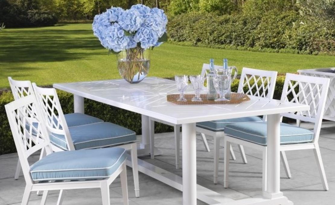 Уличный стол от фабрики Eichholtz модель Dining Table Bell Rive