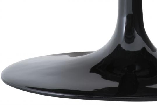 Стол от фабрики Eichholtz модель Dining Table Solo