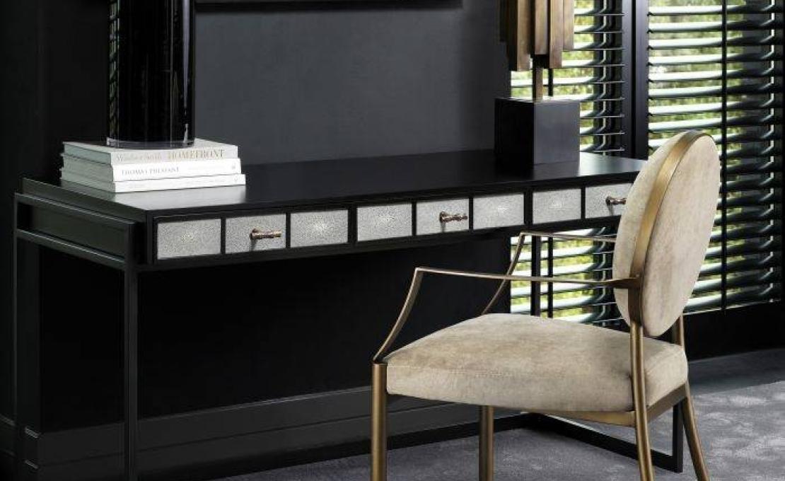 Стул от фабрики Eichholtz модель Scribe Dining