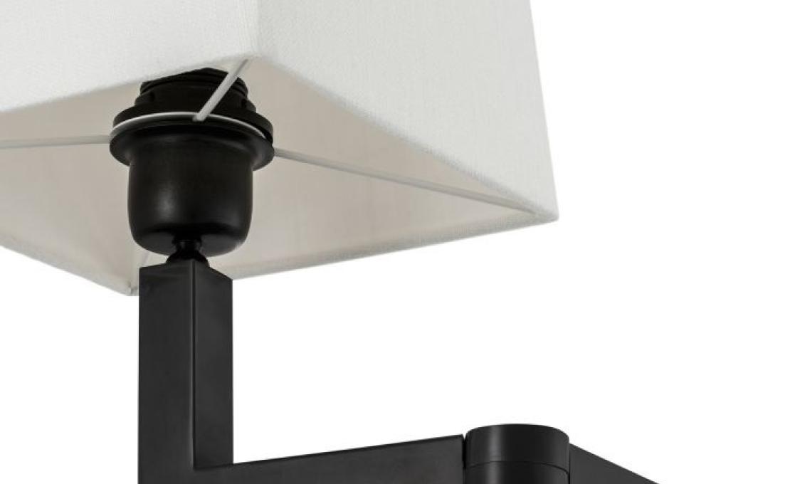 Настольная лампа от фабрики Eichholtz модель Table Lamp Cambell