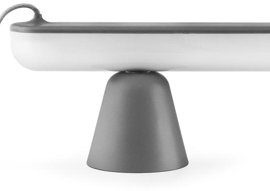 Настольная лампа от фабрики Normann Copenhagen модель 50212 Acrobat Table Lamp
