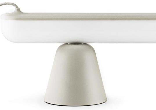 Настольная лампа от фабрики Normann Copenhagen модель 50212 Acrobat Table Lamp