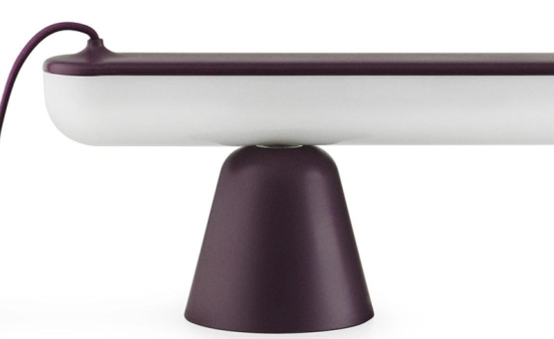 Настольная лампа от фабрики Normann Copenhagen модель 50212 Acrobat Table Lamp