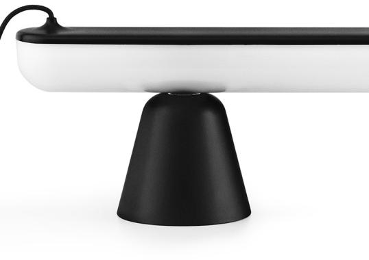 Настольная лампа от фабрики Normann Copenhagen модель 50212 Acrobat Table Lamp