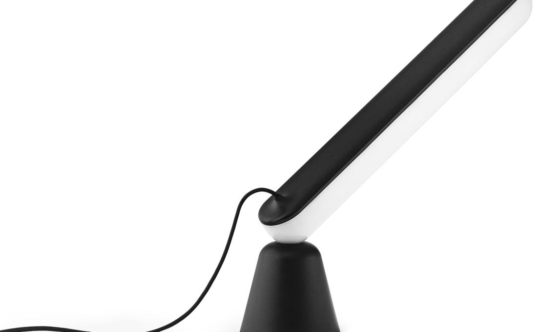Настольная лампа от фабрики Normann Copenhagen модель 50212 Acrobat Table Lamp