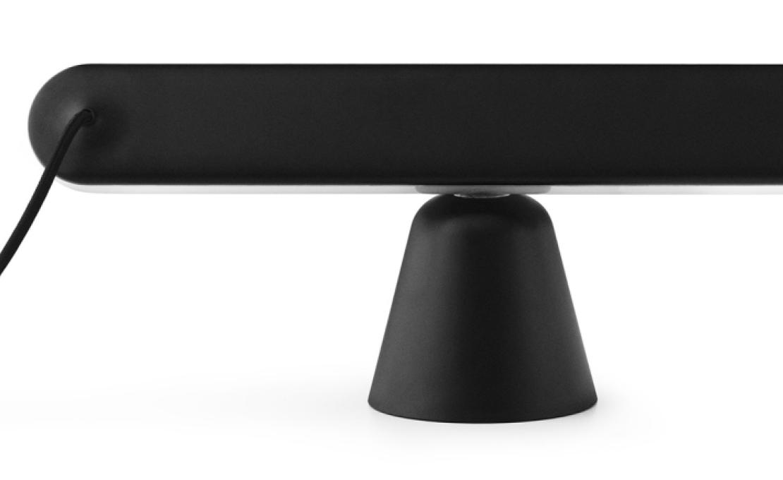 Настольная лампа от фабрики Normann Copenhagen модель 50212 Acrobat Table Lamp